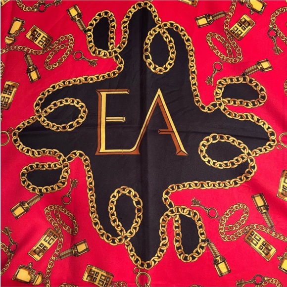 Elizabeth Arden Red Door and Black Scarf with Gold Accents Chains Lipstick - Picture 6 of 7